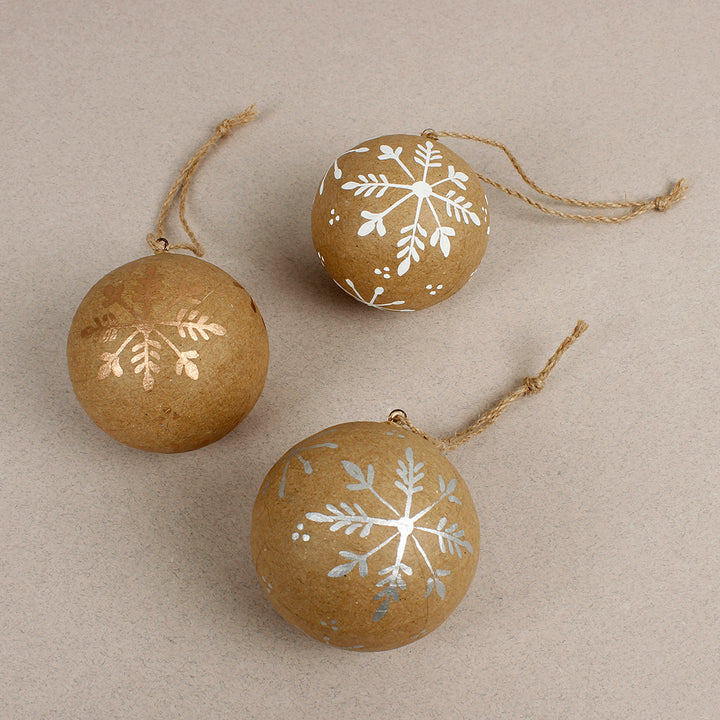 Kraft Papier Maché Bauble