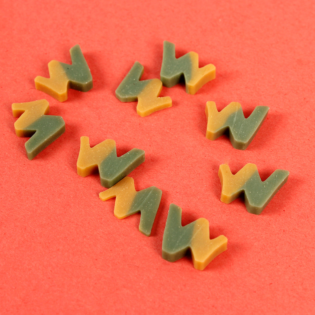 Refillable Dog Treat Tin with 50g Treats