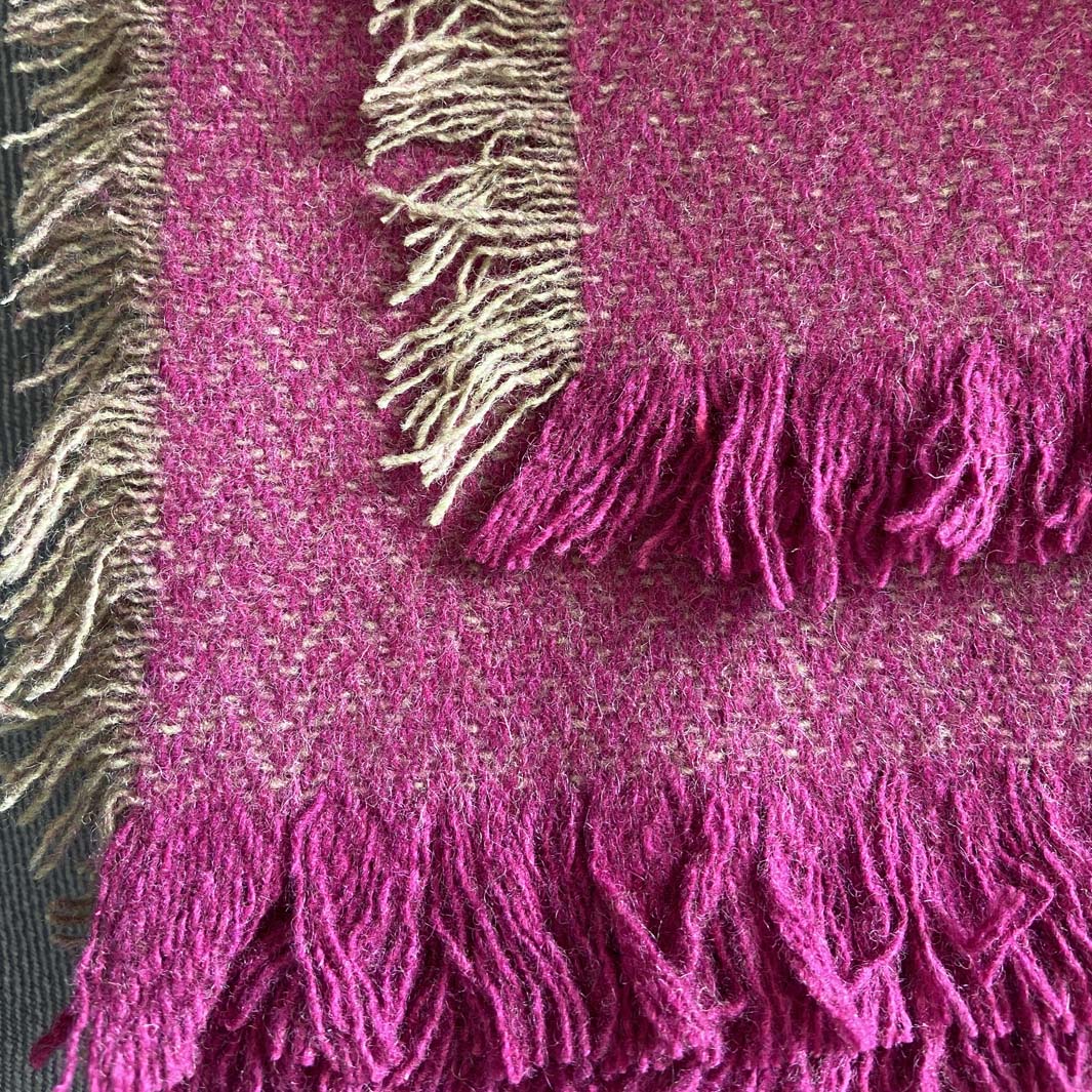 Recycled Wool Throw - 130cm x 170cm - Mulberry