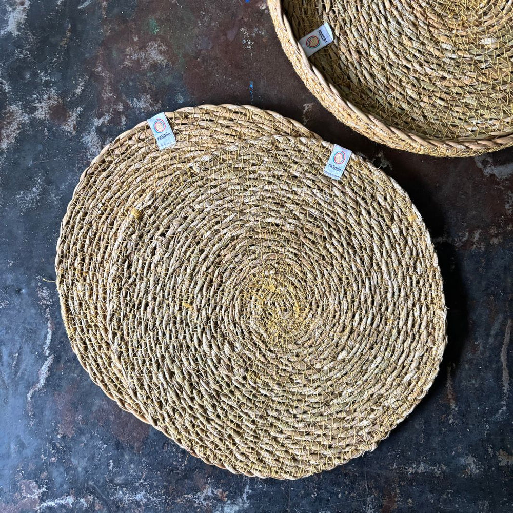 Seagrass Tablemats with Holder - Set of 6 - Natural