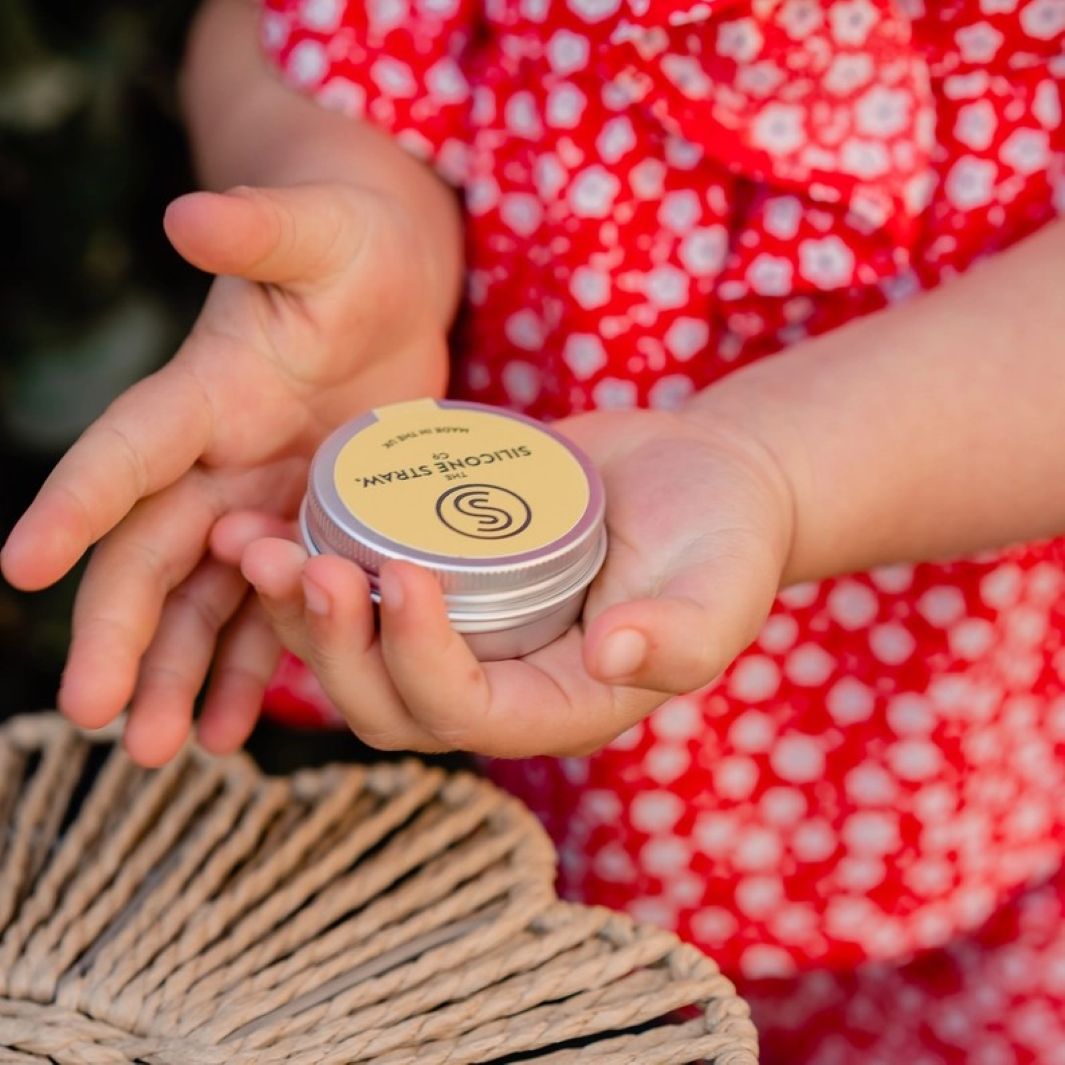 Reusable Silicone Straw with Travel Tin