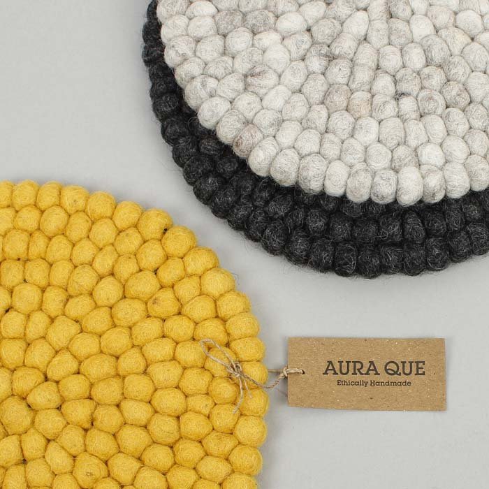 Mildo Felt Ball Tablemat - Green Tulip