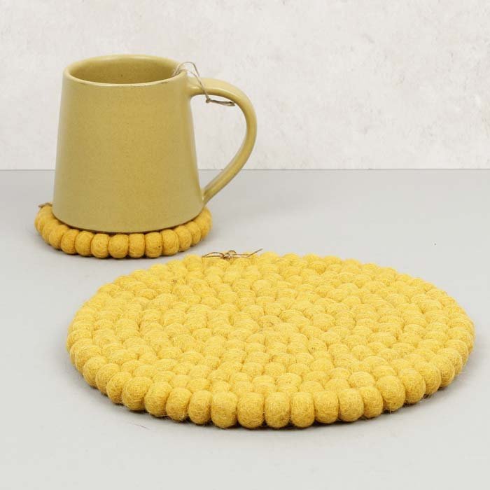 Mildo Felt Ball Tablemat - Green Tulip
