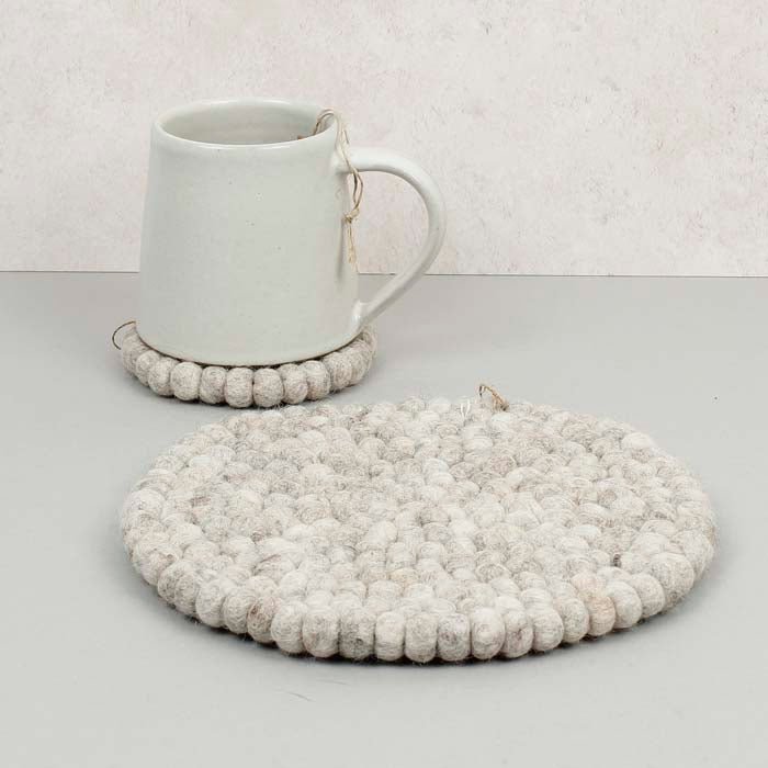 Mildo Felt Ball Tablemat - Green Tulip