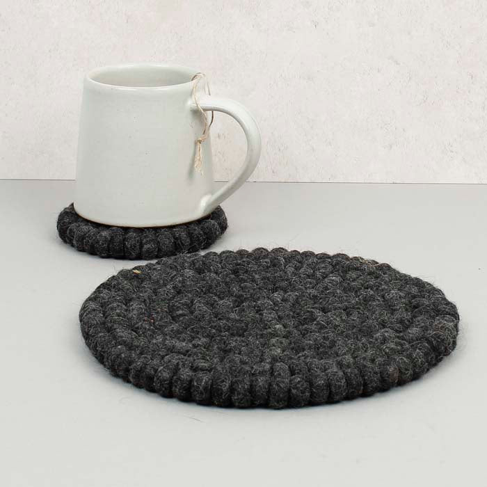 Mildo Felt Ball Tablemat - Green Tulip