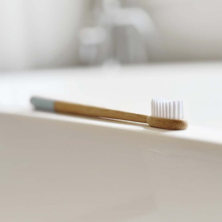 Tiny Truthbrush – Soft Plant - Based Bristles - Green Tulip