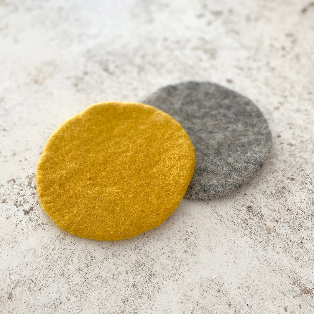 Tola Felted Coaster - Green Tulip