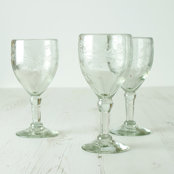 Chunky Recycled Wine Glass - Engraved