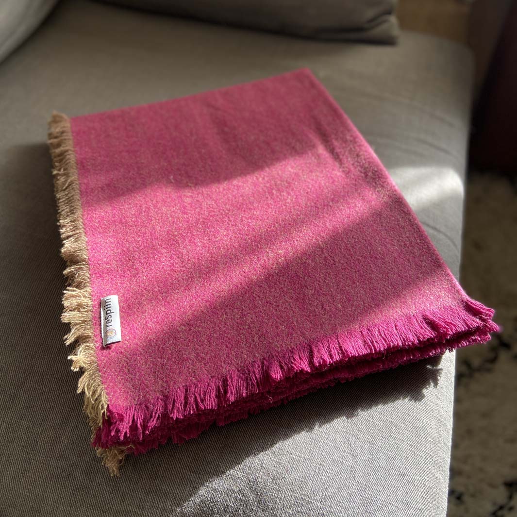 Recycled Wool Throw - 130cm x 170cm - Mulberry